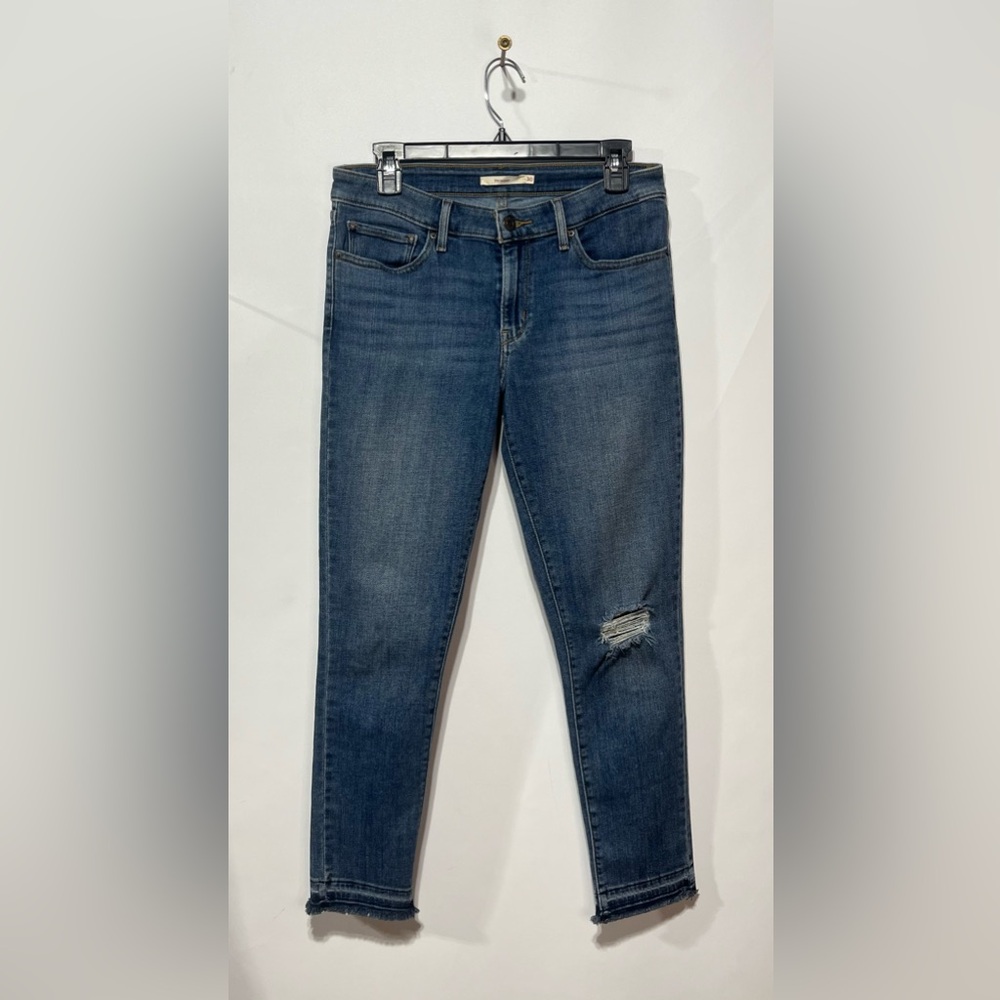 Levi's 711 Skinny Jeans Mid-Rise Medium Wash Size 30‎ Inseam 26”